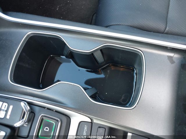 1HGCV3F99NA010261 Honda Accord Hybrid Touring