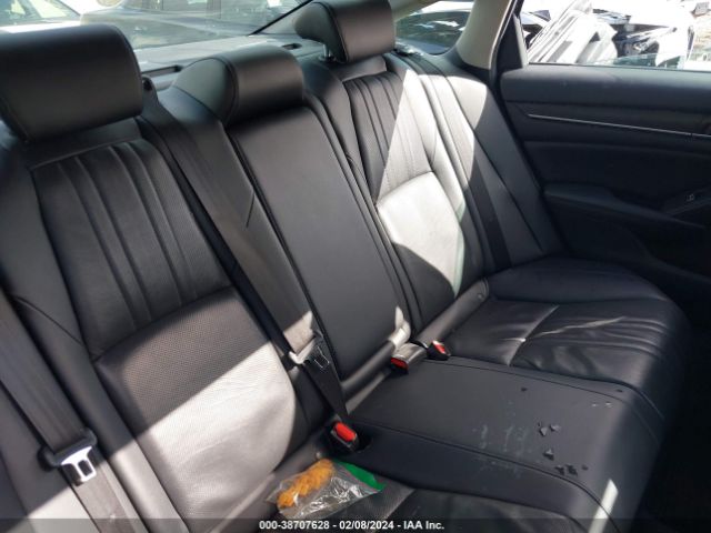 1HGCV3F99NA010261 Honda Accord Hybrid Touring