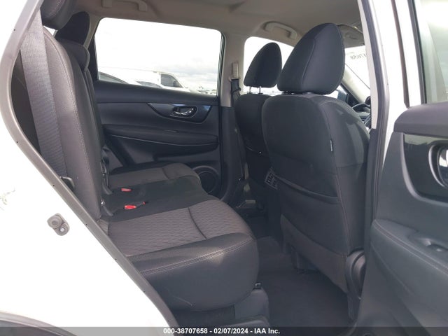 2018 NISSAN ROGUE SV VIN: KNMAT2MV0JP514226