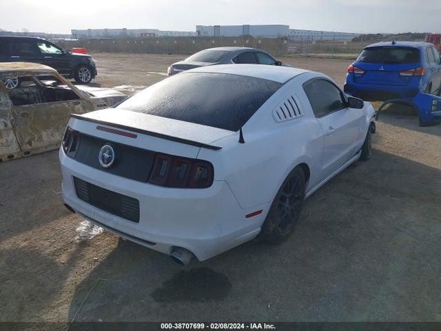 Ford Mustang V6 2014 1ZVBP8AM9E5271389 Image 4