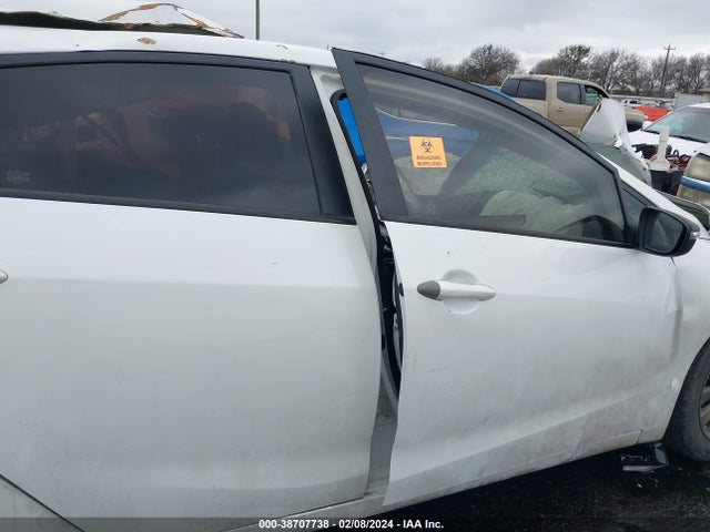 KIA FORTE LX 2016 KNAFX4A66G5456708 Image 13