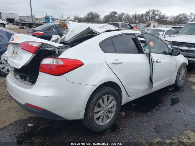KIA FORTE LX 2016 KNAFX4A66G5456708 Image 4