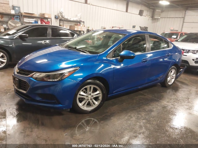 Chevrolet Cruze Lt Auto 2017 1G1BE5SMXH7254317 Image 2