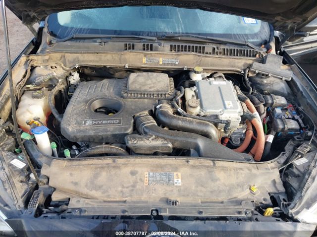 3FA6P0RUXHR119946 Ford Fusion Hybrid Titanium