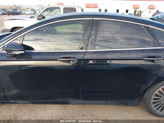 3FA6P0RUXHR119946 Ford Fusion Hybrid Titanium