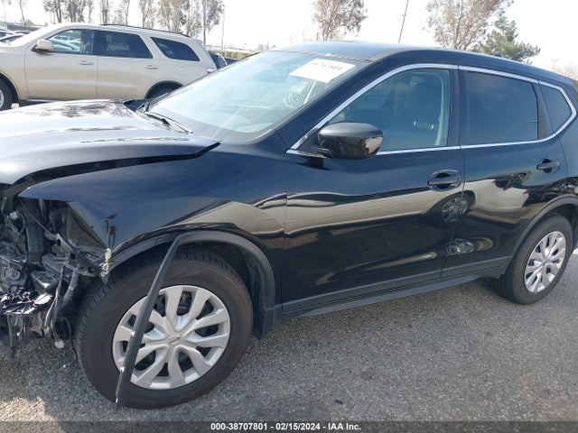 Nissan ROGUE S 2017 KNMAT2MTXHP599939 Image 14