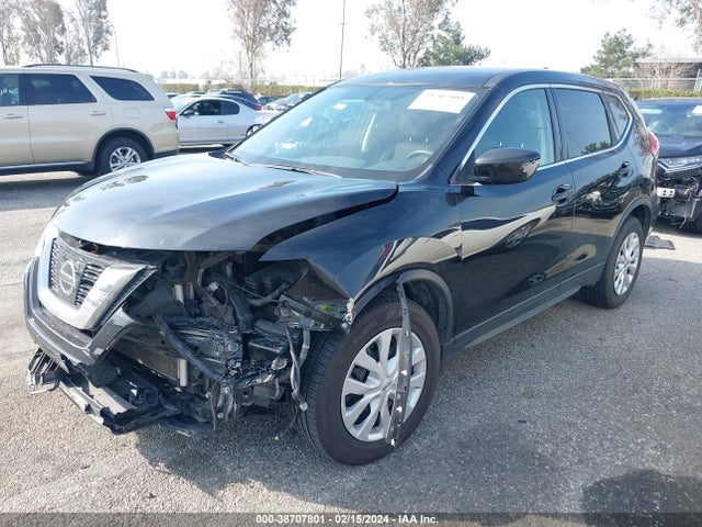 Nissan ROGUE S 2017 KNMAT2MTXHP599939 Image 2