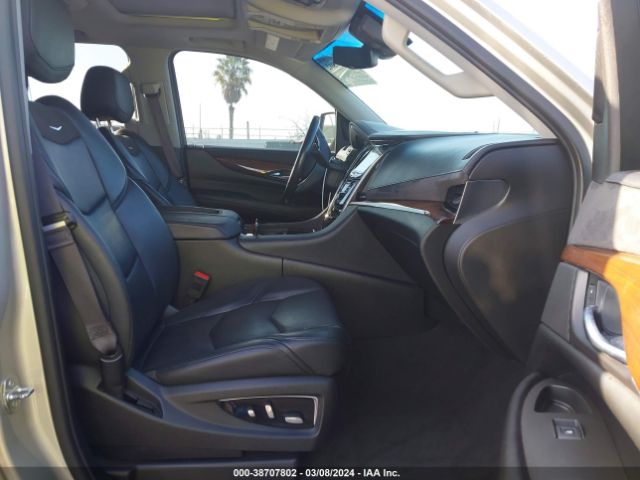 1GYS4BKJ7HR133225 Cadillac Escalade Luxury