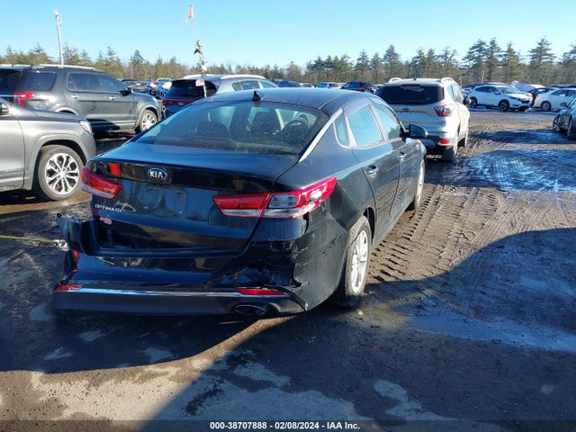KIA Optima Lx 2016 5XXGT4L33GG077540 Image 4