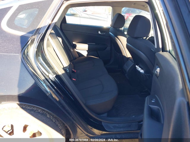KIA Optima Lx 2016 5XXGT4L33GG077540 Image 8