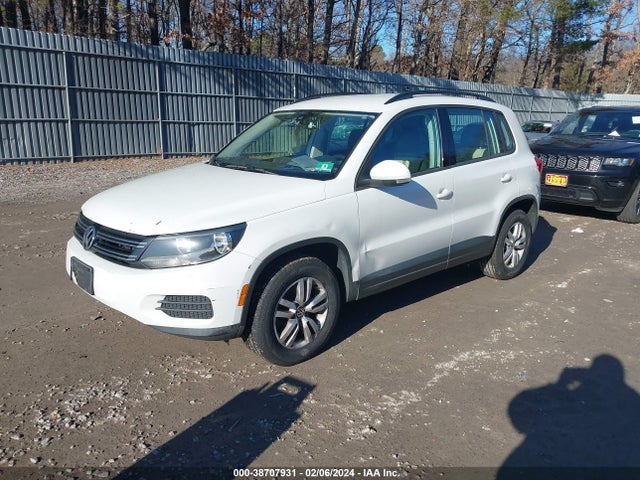 WVGBV7AX4GW028725 Volkswagen TIGUAN S