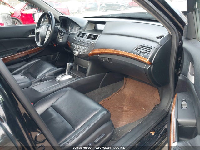 2011 HONDA ACCORD 2.4 EX-L VIN: 1HGCP2F80BA111437