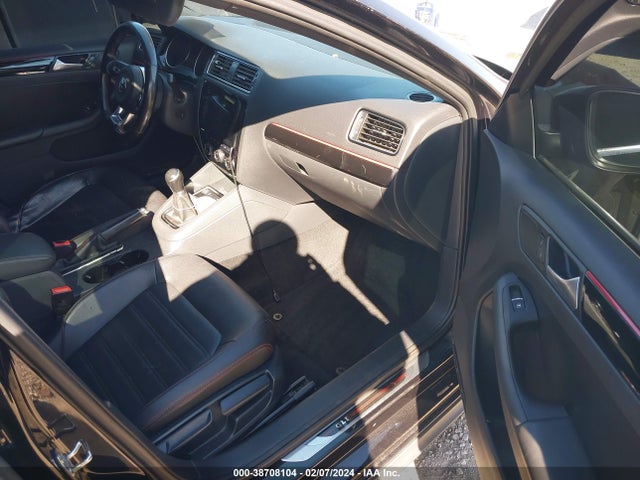 3VW5T7AJ8HM386699 Volkswagen JETTA GLI