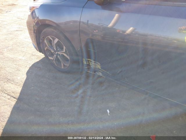 3KPF24AD2ME292213 KIA Forte Lxs