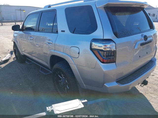 Toyota 4RUNNER SR5 2016 JTEBU5JR6G5346053 Image 3