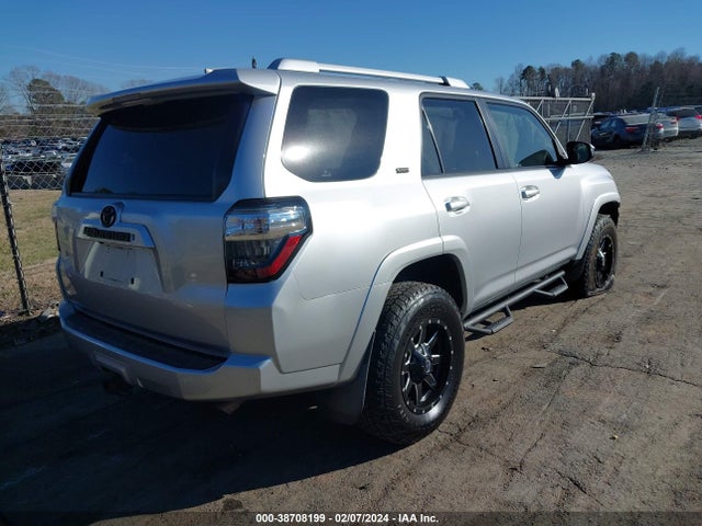 Toyota 4RUNNER SR5 2016 JTEBU5JR6G5346053 Image 4