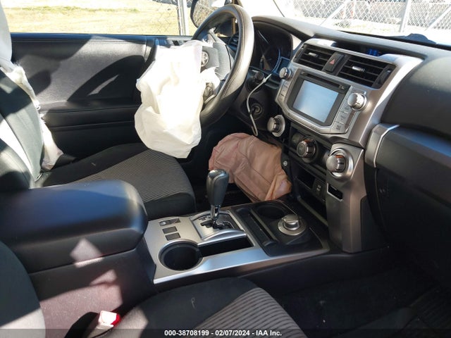Toyota 4RUNNER SR5 2016 JTEBU5JR6G5346053 Image 5