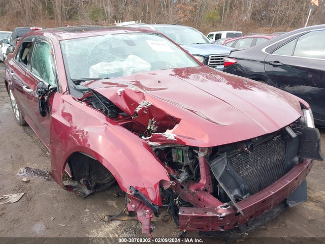 2C3CCAKGXJH268284 Chrysler 300 Limited Awd