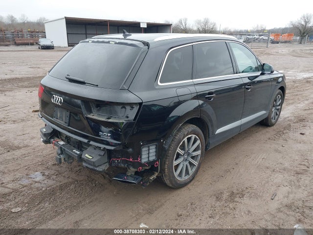 Audi Q7 3.0t Premium 2017 WA1LAAF76HD023625 Image 4