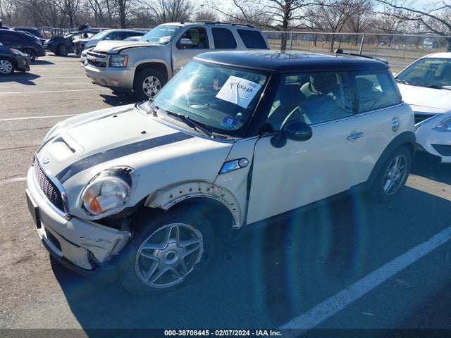 2007 MINI COOPER S WMWMF73547TT84225 Photo 1