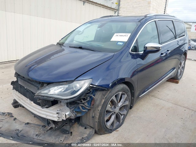 Chrysler Pacifica Limited 2017 2C4RC1GG3HR512621 Image 2