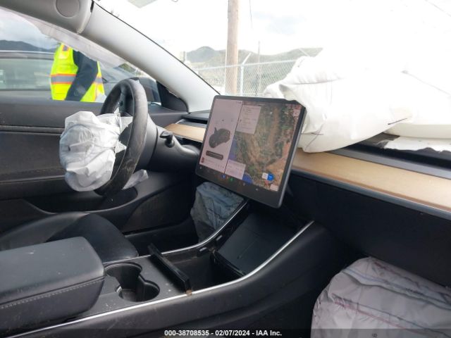5YJ3E1EB5KF481351 Tesla Model 3 Long Range/performance