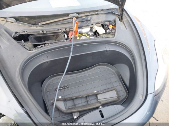 5YJ3E1EA4JF021927 Tesla Model 3 Long Range/mid Range