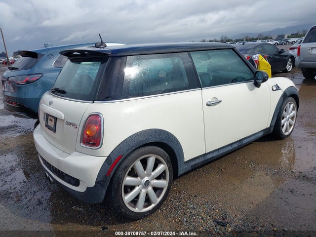 2007 MINI COOPER S WMWMF73537TT84426 Photo 3
