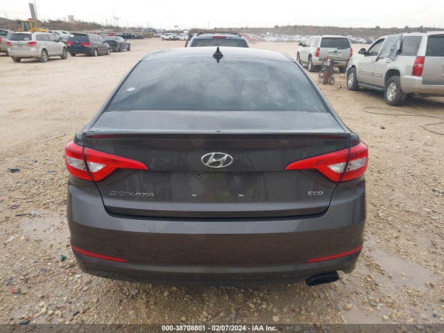 Hyundai SONATA ECO 2016 5NPE24AA2GH431659 Image 16