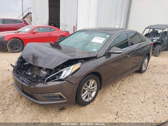 Hyundai SONATA ECO 2016 5NPE24AA2GH431659 Image 2