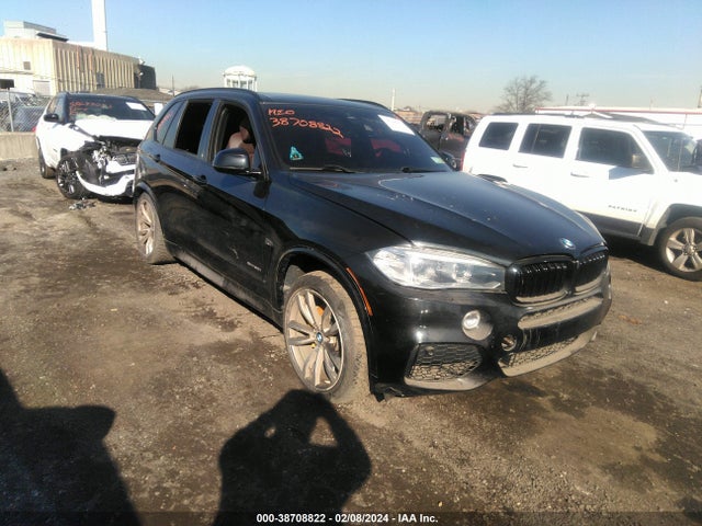 2016 5UXKR6C52G0J81216 main image