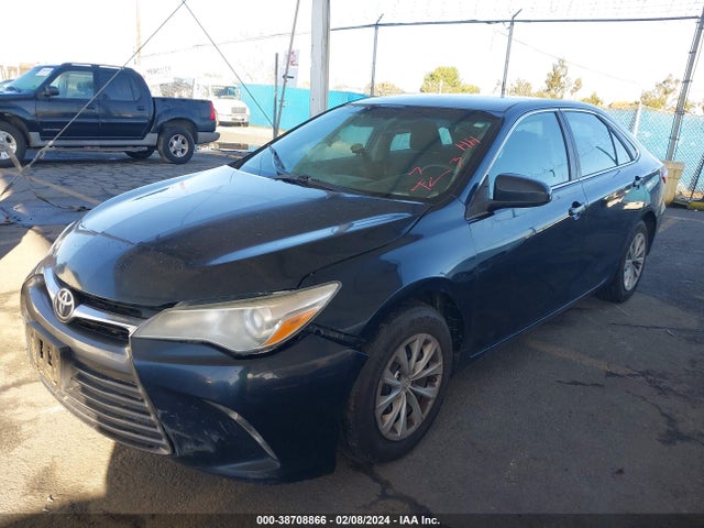 Toyota CAMRY LE 2015 4T1BF1FK7FU108537 Image 2