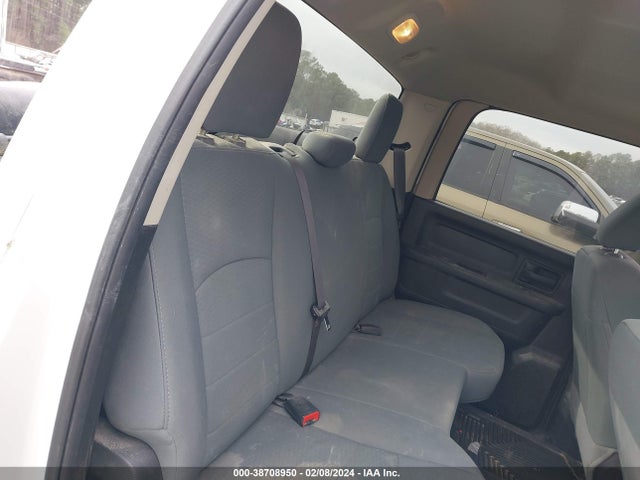 3C6RR7KG6LG134499 RAM 1500 Classic Tradesman  4x4 5'7 Box