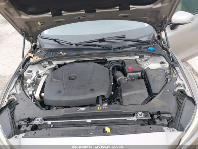 YV4102WK4L1037220 Volvo V60 Cross Country T5