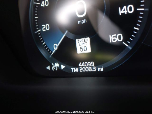 YV4102WK4L1037220 Volvo V60 Cross Country T5