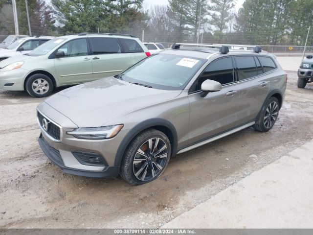 YV4102WK4L1037220 Volvo V60 Cross Country T5