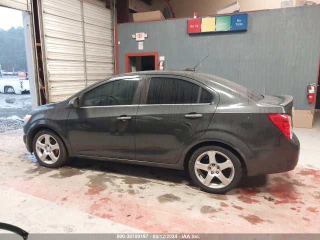 Chevrolet Sonic Ltz Auto 2015 1G1JE5SB3F4205260 Image 14