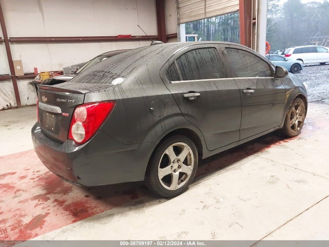 Chevrolet Sonic Ltz Auto 2015 1G1JE5SB3F4205260 Image 4