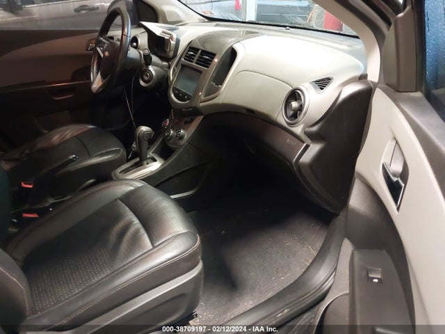 Chevrolet Sonic Ltz Auto 2015 1G1JE5SB3F4205260 Image 5