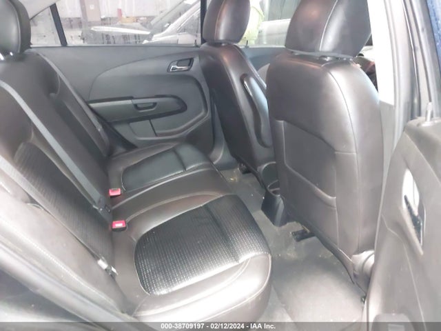 Chevrolet Sonic Ltz Auto 2015 1G1JE5SB3F4205260 Image 8
