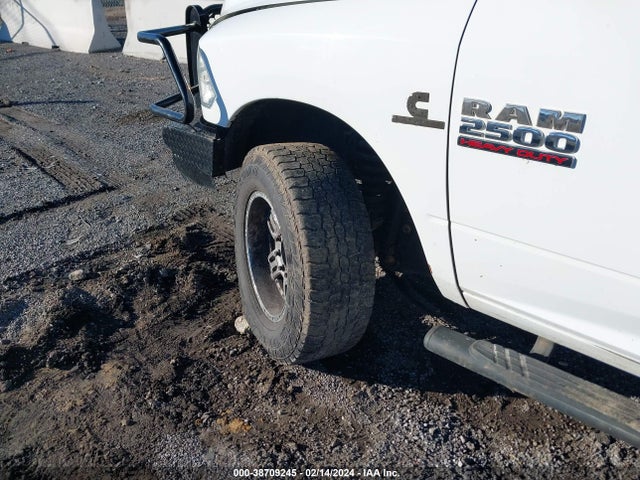 RAM 2500 Tradesman  4x4 8' Box 2018 3C6UR5HL5JG307834 Image 22