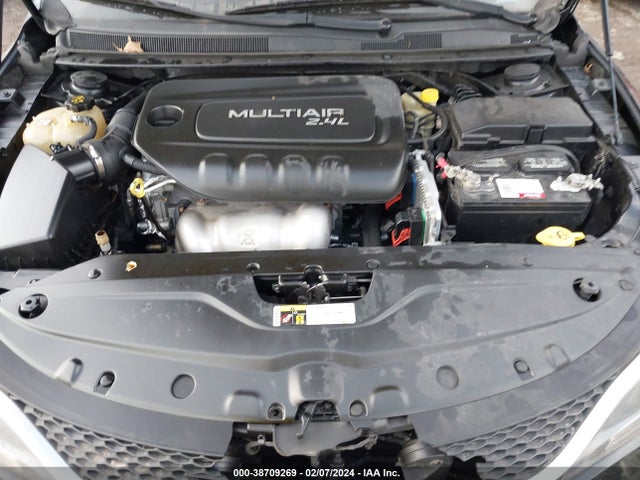 38709269 :رقم المزاد ، 1C3CCCABXGN165478 vin ، 2016 Chrysler 200 Limited مزاد بيع