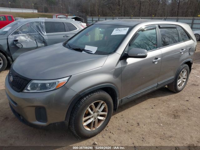 5XYKT3A60FG658084 KIA SORENTO LX