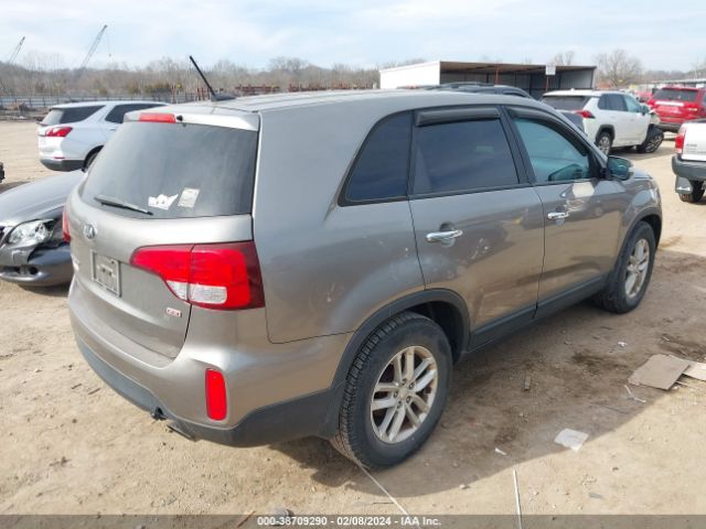 5XYKT3A60FG658084 KIA SORENTO LX