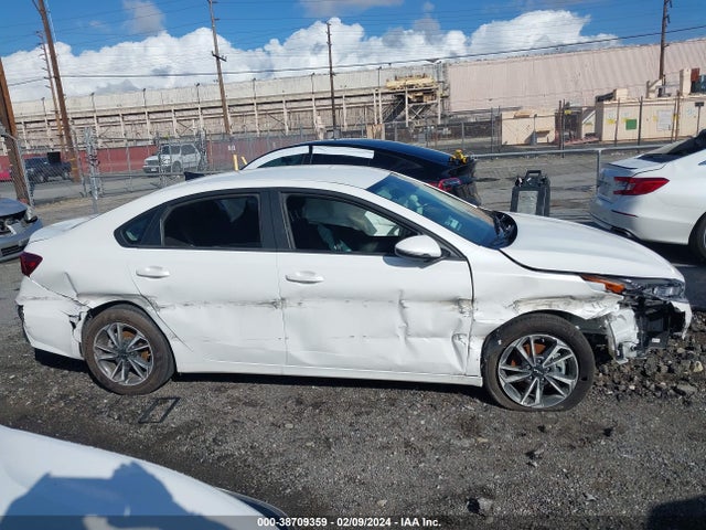 KIA Forte Lxs 2023 3KPF24AD0PE551043 Image 13
