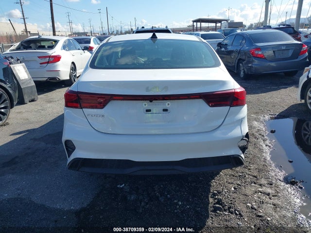 KIA Forte Lxs 2023 3KPF24AD0PE551043 Image 16