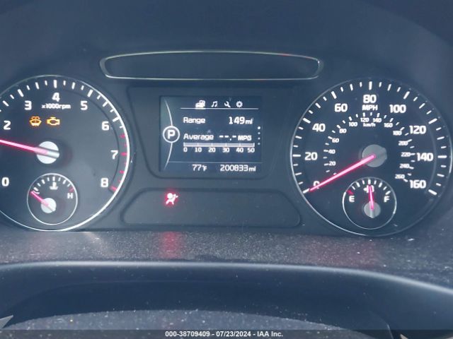 5XYPG4A57GG104484 KIA Sorento 3.3l Lx