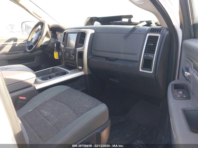 2016 RAM 1500 SLT VIN: 1C6RR7TM9GS305913