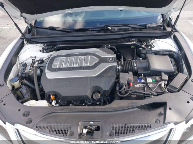 JH4KC1F35EC002645 Acura RLX