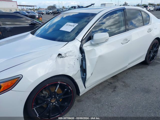 JH4KC1F35EC002645 Acura RLX